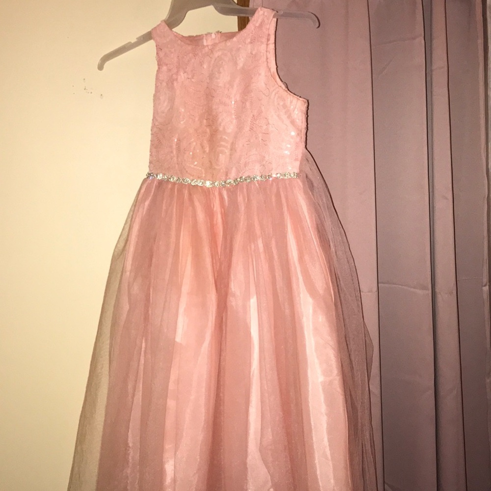 Girls size 12 flower girl dress !! Gently used